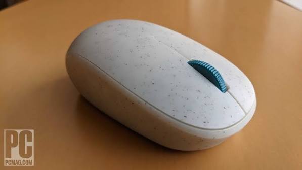 Microsoft Ocean Plastic Mouse – Bluetooth 5.0, 1000 DPI, Swift Pair, 12-Month Battery, Seashell