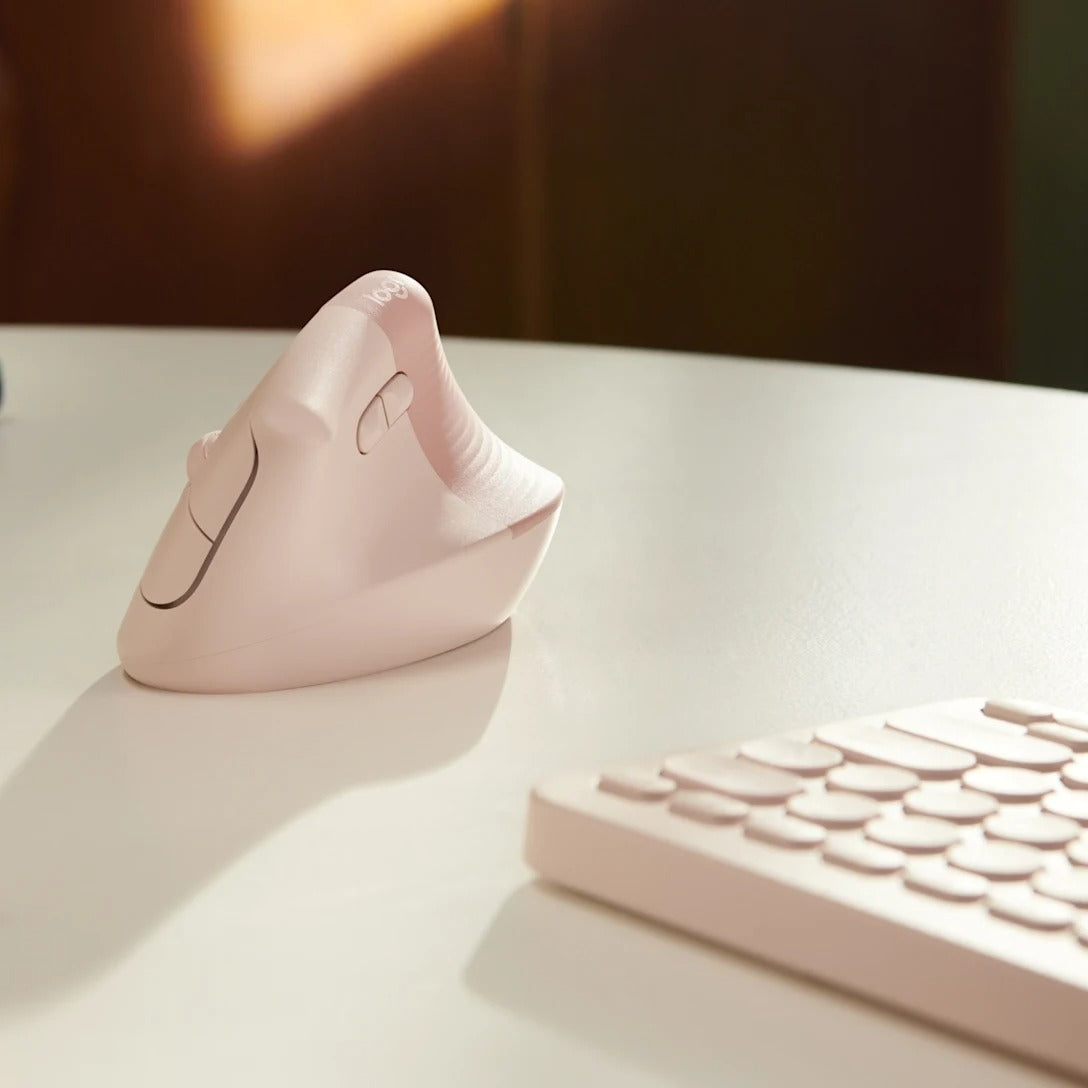 Logitech Lift Vertical Ergonomic Mouse – 400–4000 DPI, 6 Buttons, Bluetooth & Logi Bolt, 24-Month Battery, Used