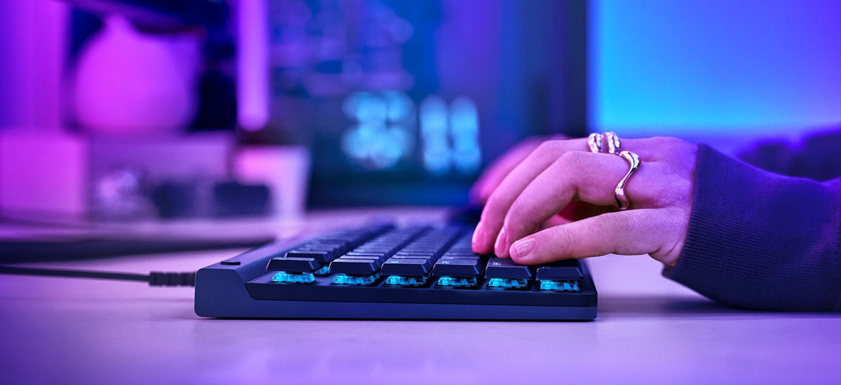 Logitech G515 TKL Wired Low Profile Gaming Keyboard – Linear/Tactile Switches, Tenkeyless, Open Box